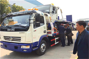 新巴尔虎右旗汽车道路救援拖车价格